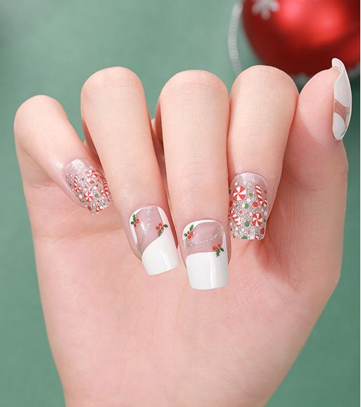 Christmas Mistletoe Gel Nails